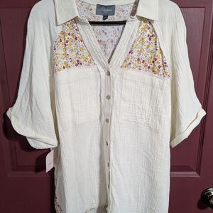 Hudson & Gray Cream Gauze Button-Front Shirt with Yellow & Pink Floral Insets